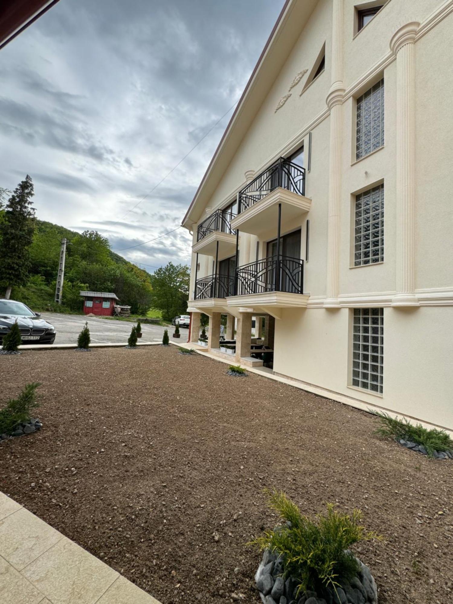 Conacul Pestera Ursilor Chiscau Extérieur photo